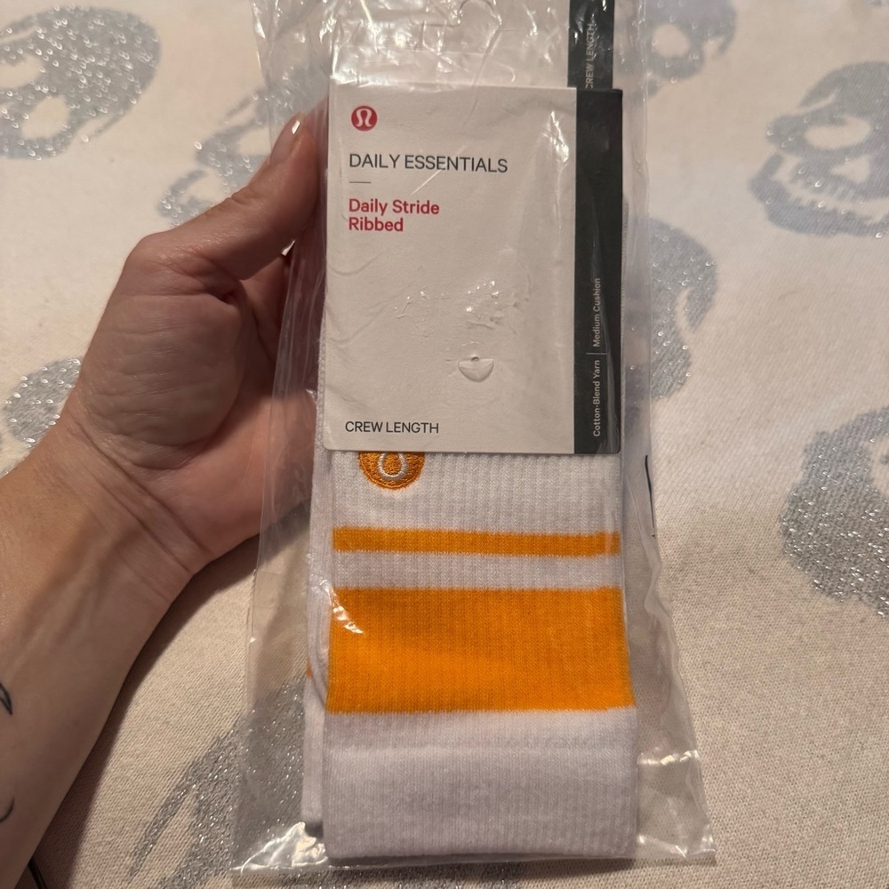 lululemon athletica Daily Essentials White and Yellow Crew Socks - Picture 4 of 6